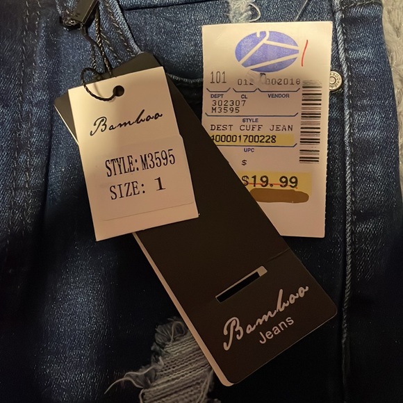 Factory connection Jeans Never worn still has tags - Picture 2 of 2